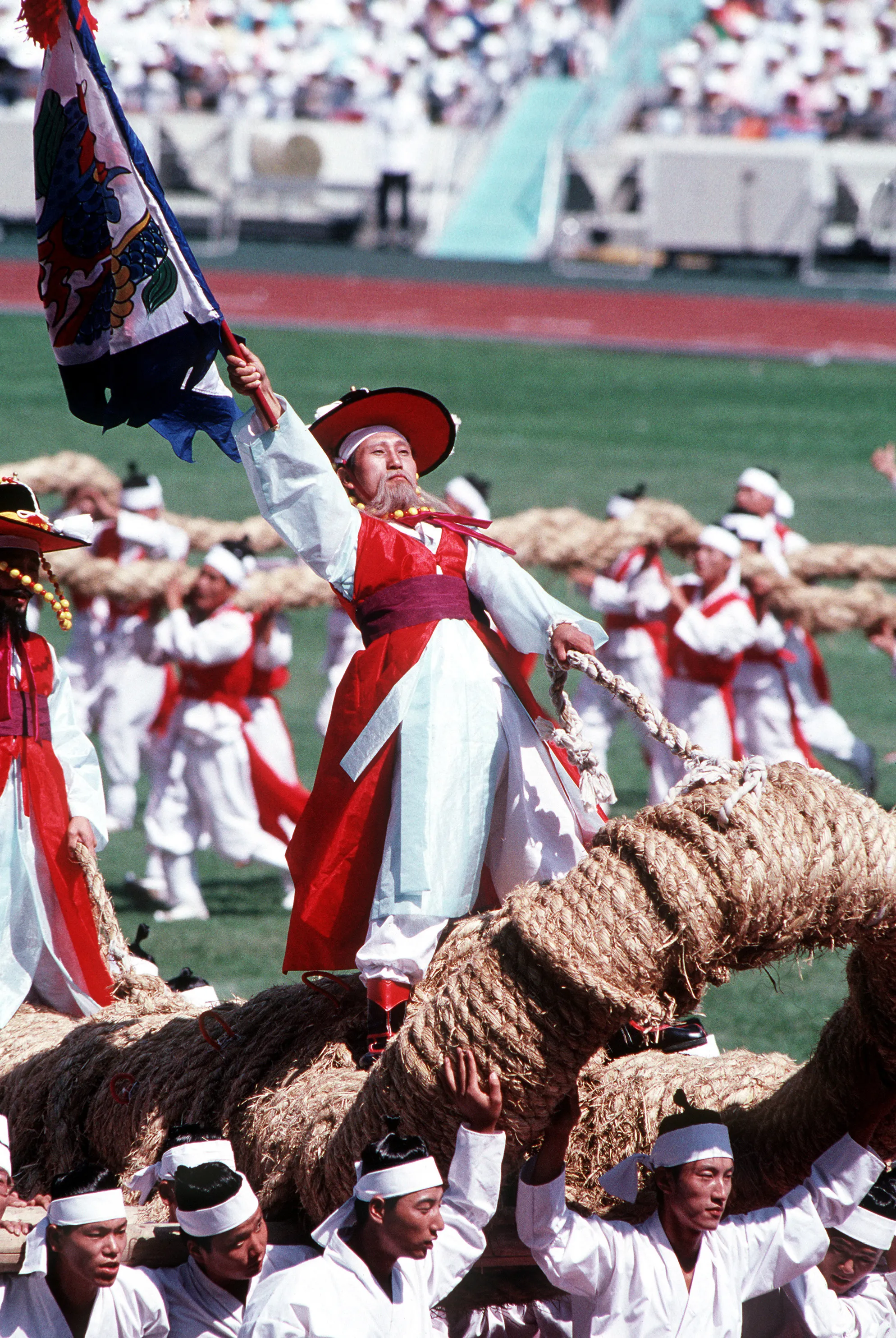 1988年9月17日的首爾奧運開幕典禮;美國空軍公共領域照片。