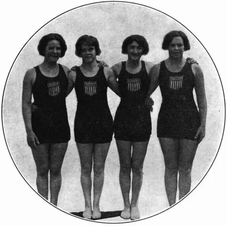 1924年巴黎奧運美國女子4×100公尺接力隊,埃德蕾(右二)在其中