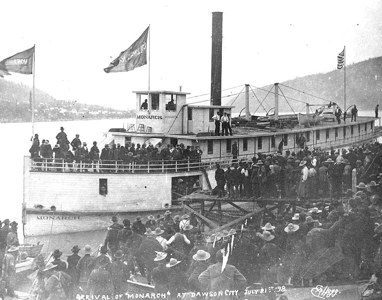 Arrival of the steamboat MONARCH at Dawson, Yukon Territory, July 21, 1898 (HEGG 18)